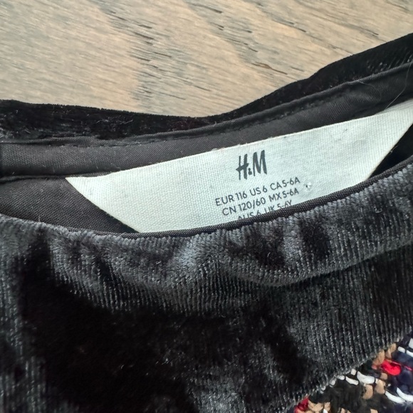 Like new H&M adorable Peter Pan collar red plaid dress - size 5/6 - Picture 4 of 5